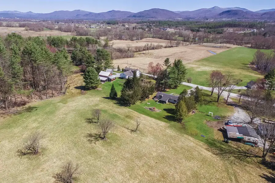 3277 Creek Road, Clarendon, VT 05759 - #2