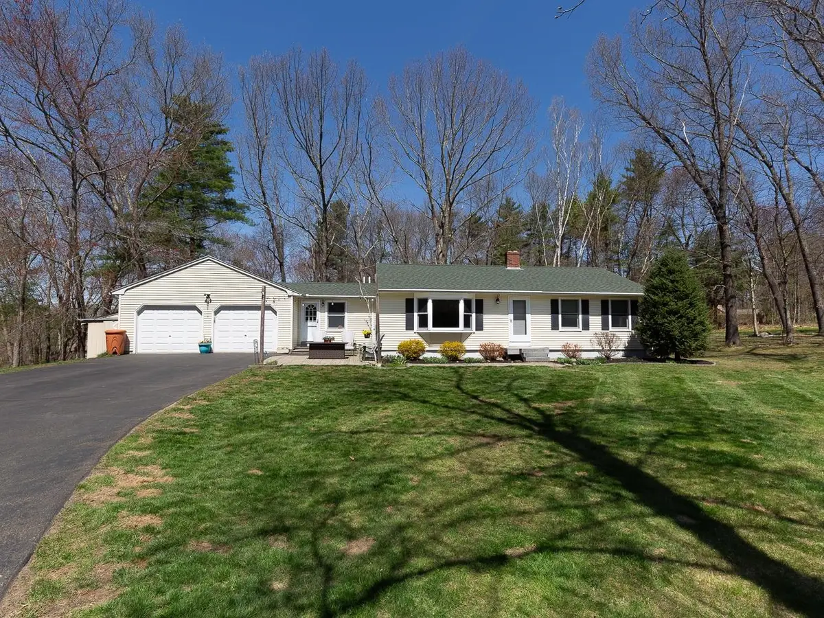 8 Laurel Lane, Stratham, NH 03885 - #1
