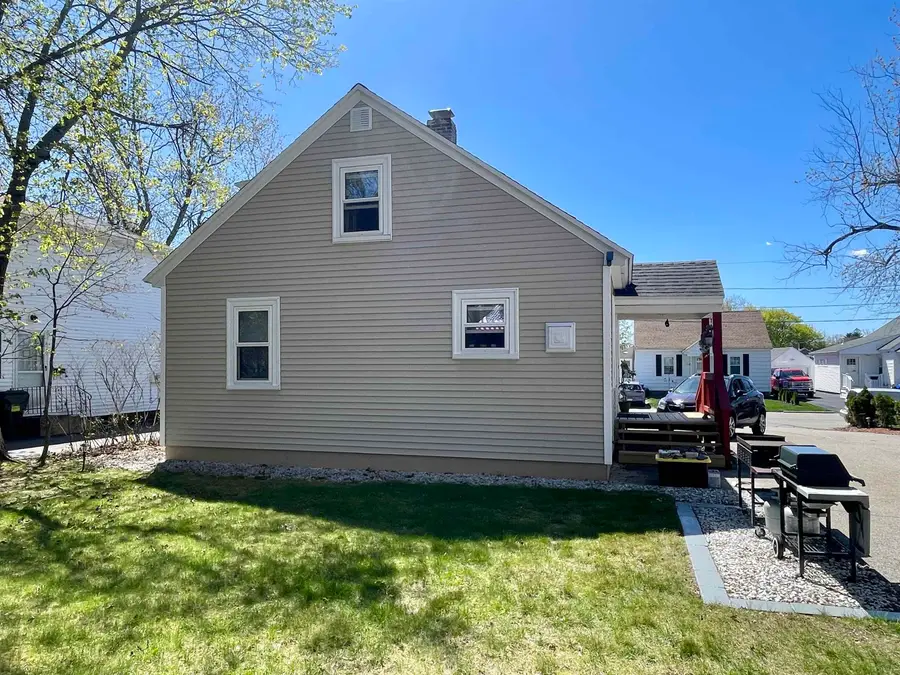 145 Anthony Street, Manchester, NH 03103 - #3