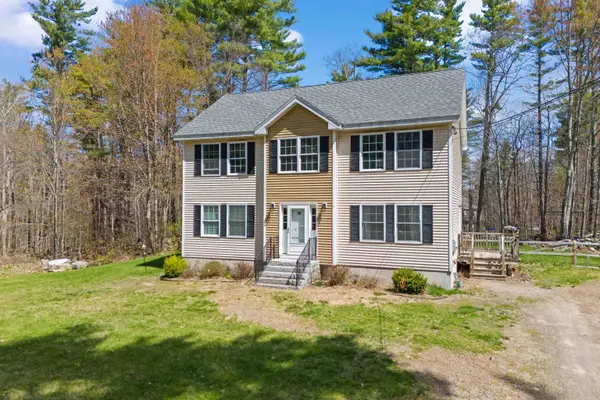 28 Dougherty Lane, New Boston, NH 03070