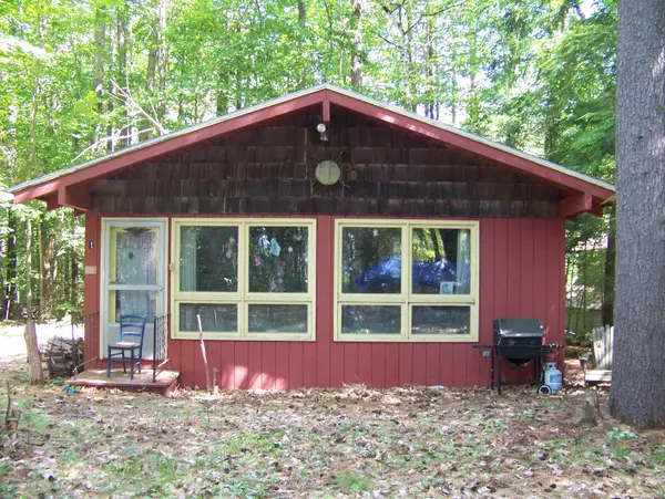 1 Museum Shores Road, Wolfeboro, NH 03894