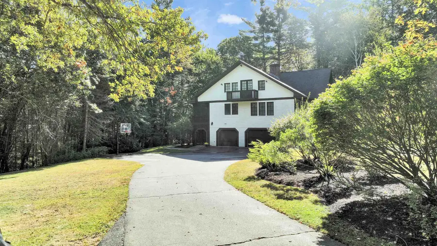 107 Fresh Pond Lane, Brookline, NH 03033 - #2