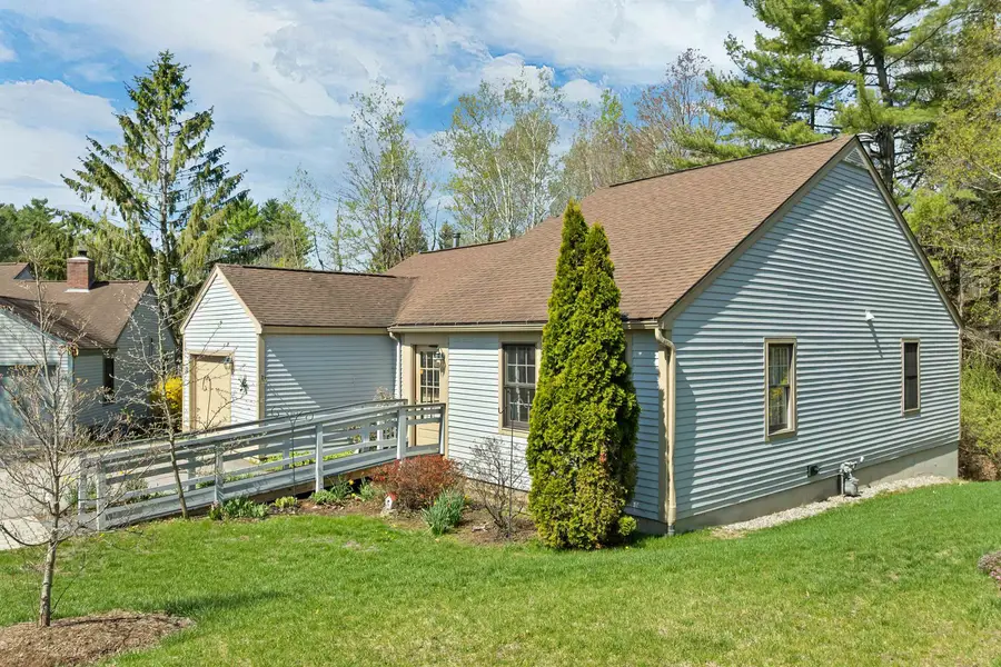 21 Mistwood Lane, Laconia, NH 03246 - #3