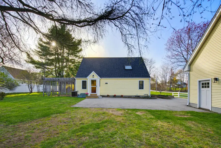 6 Fifield Lane #B, Stratham, NH 03885 - #3