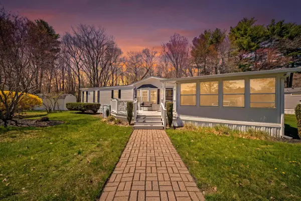 24 Granite Drive, North Hampton, NH 03862