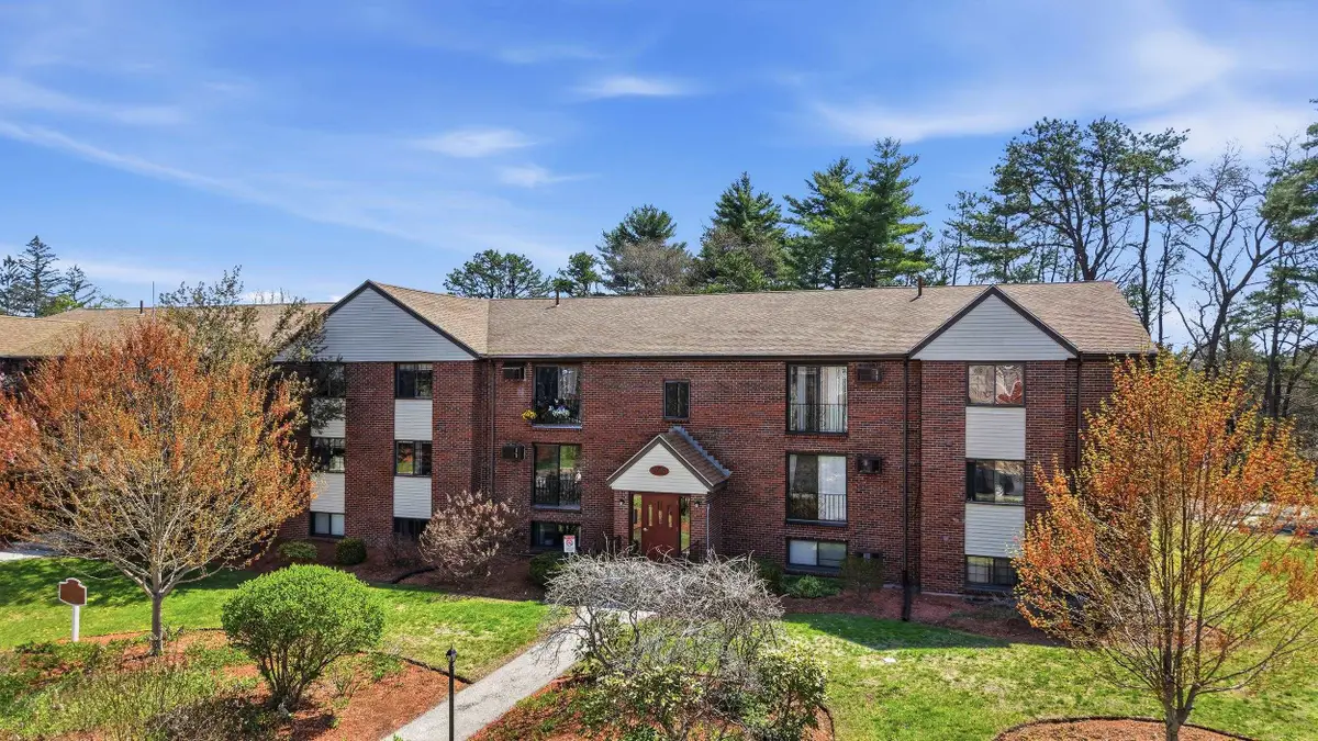36 English Village Road #102, Manchester, NH 03102 - #1