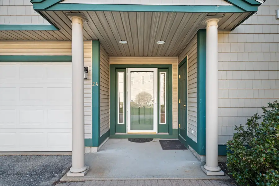 24 Deborah Lane, Dover, NH 03820 - #2