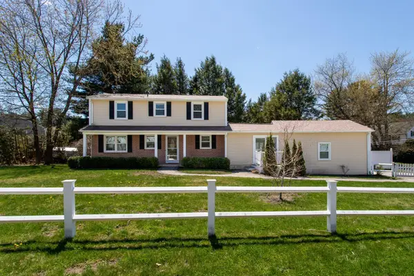 9 Carolan Avenue, Hampton, NH 03842-1546