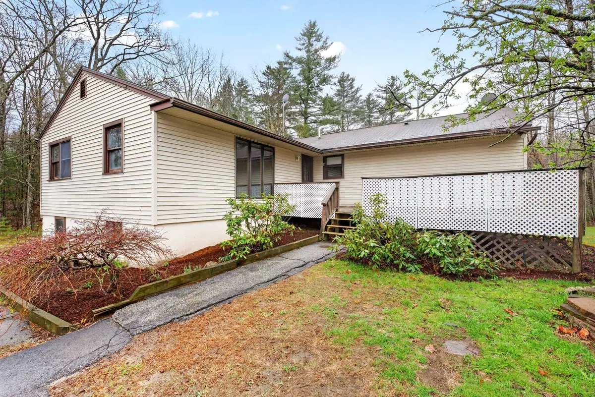 414 Fremont Road, Chester, NH 03036 - #1