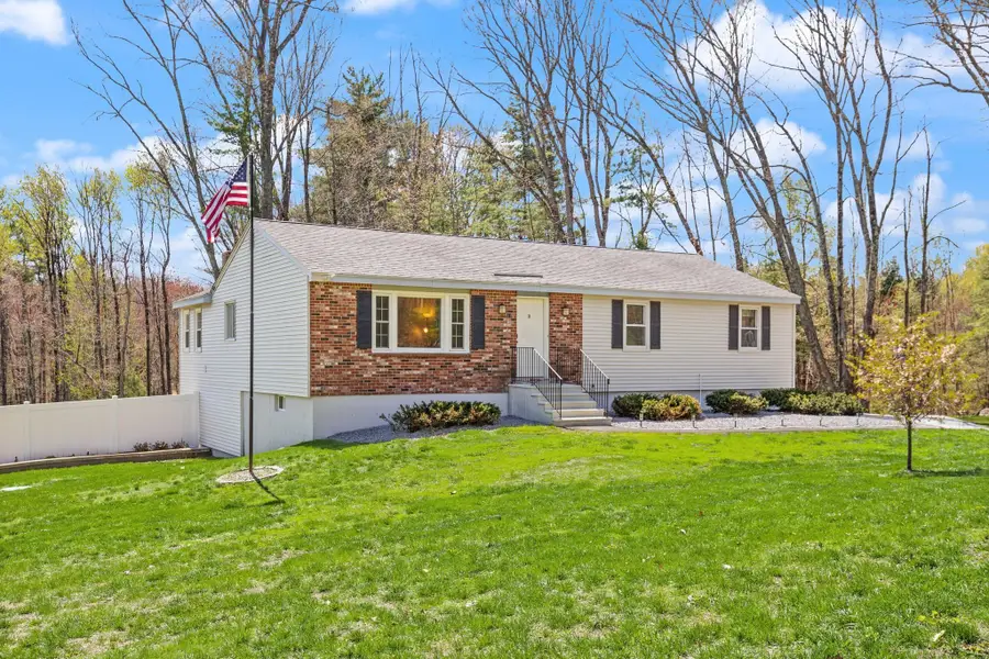 17 Oxbow Lane, Derry, NH 03038 - #3