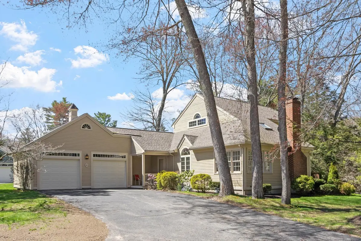 21 Peninsula Drive, Stratham, NH 03885 - #1