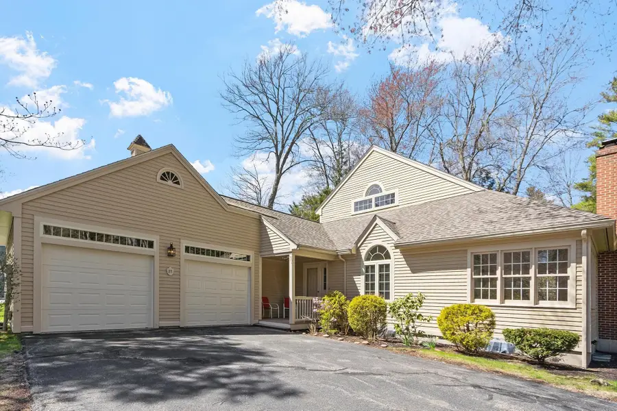 21 Peninsula Drive, Stratham, NH 03885 - #2