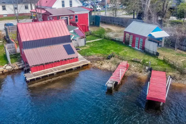 92 Water Street, Laconia, NH 03246