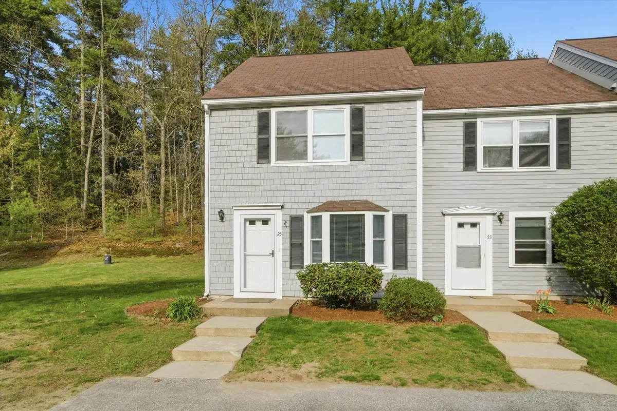 25 Blossom Lane, Merrimack, NH 03054 - #1