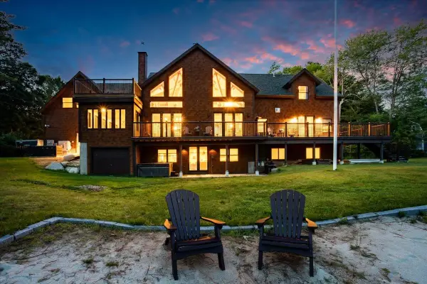 145 Hanson Drive, Moultonborough, NH 03254