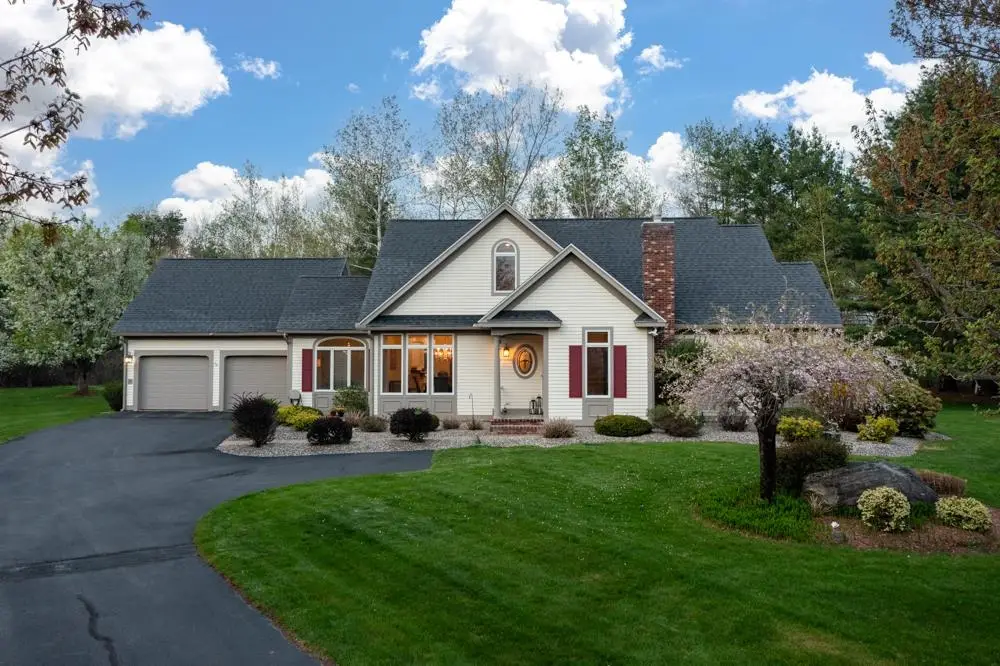 16 Hawkins Pond Lane, Salem, NH 03079 - #1