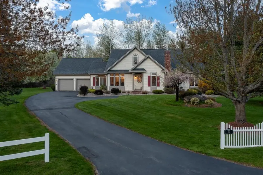 16 Hawkins Pond Lane, Salem, NH 03079 - #3