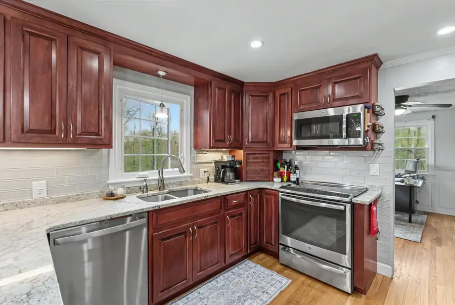 29 Old Sawmill Road, Bedford, NH 03110 - #3
