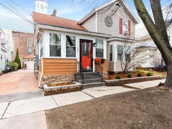 109 Elmwood Avenue, Burlington, VT 05401-3829