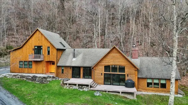 460 Bull Moose Ridge Road, Stowe, VT 05672