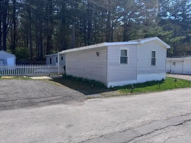 43 Mobile Drive, Hudson, NH 03051 - #1