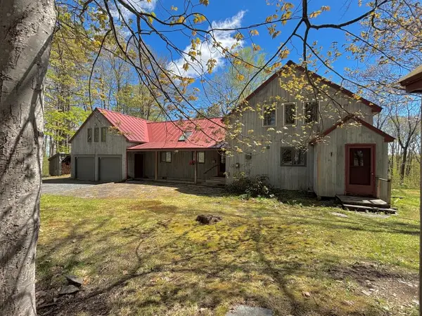 559 Parker Hill Road, Rockingham, VT 05101