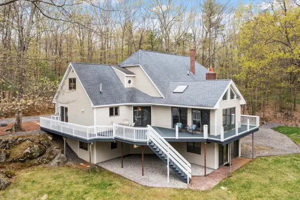 17 Stone Pound Lane, Atkinson, NH 03811-2260