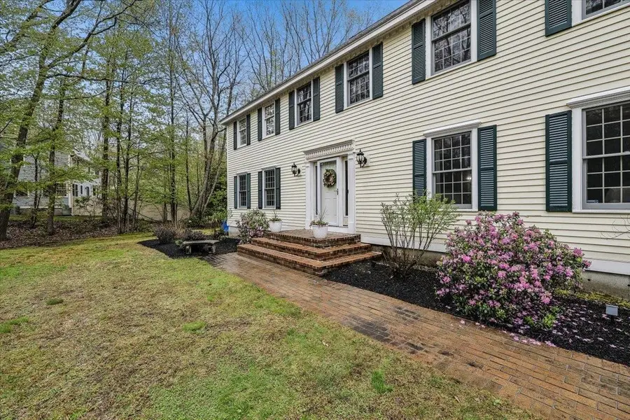 98 Hitching Post Lane, Bedford, NH 03110 - #2