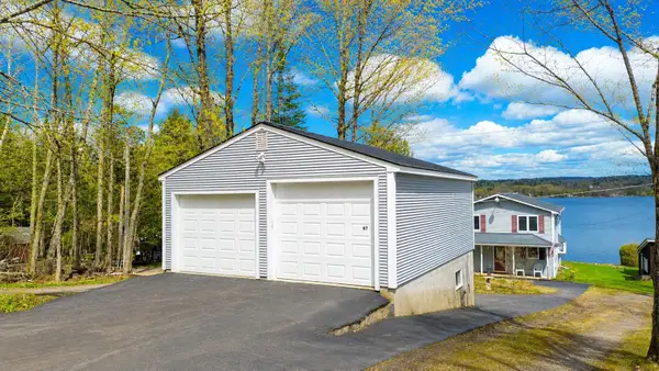 67 Rocky Drive, Derby, VT 05829