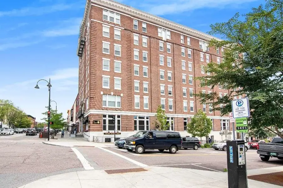 131 Main Street #2A-1, Burlington, VT 05401-5603 - #3