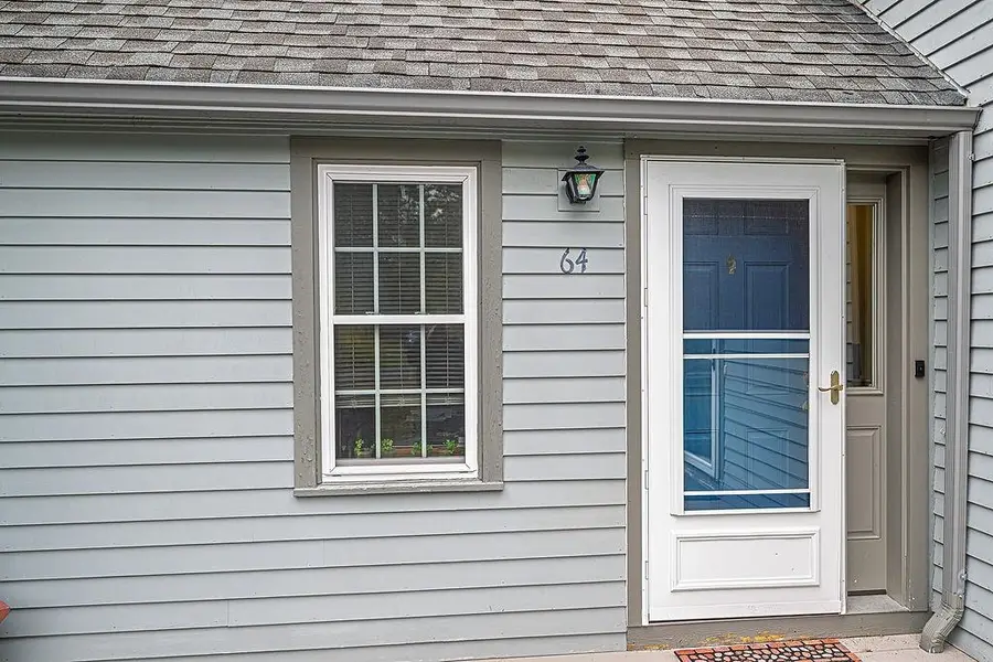 64 Glengarry Drive, Stratham, NH 03885 - #2