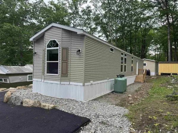9 Sargents Place #113, Gilford, NH 03249