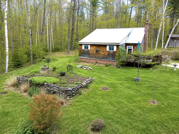 1329 Newfane Road, Wardsboro, VT 05355