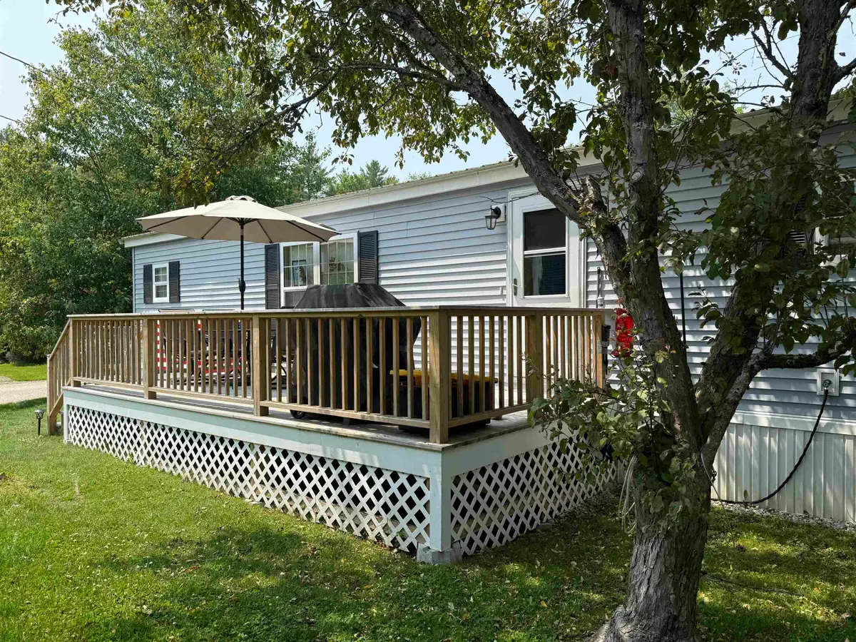 8 Sir Lancelot Drive, Exeter, NH 03833 - #1