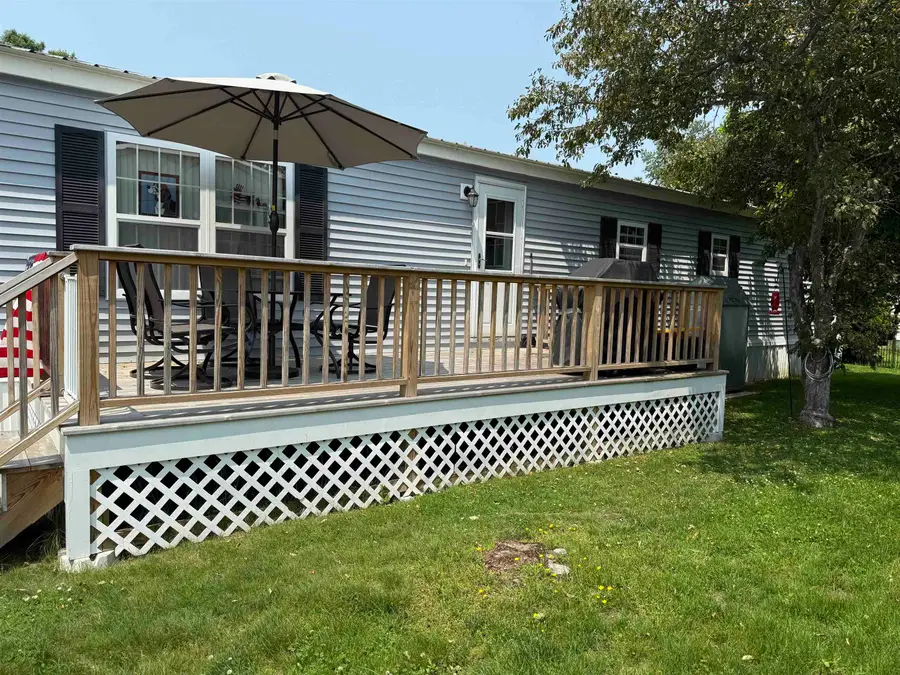 8 Sir Lancelot Drive, Exeter, NH 03833 - #3