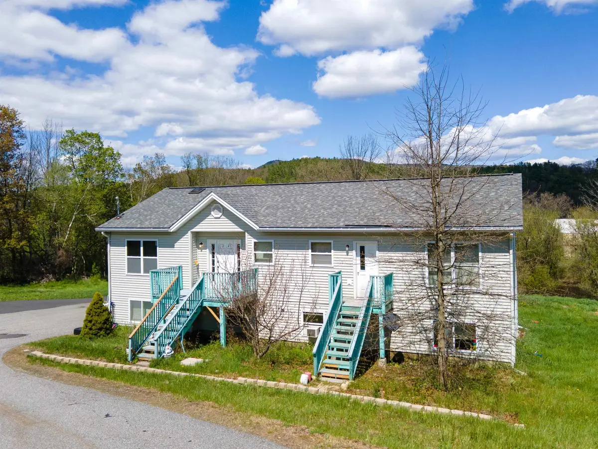 264 Chestnut Street, Claremont, NH 03743 - #1