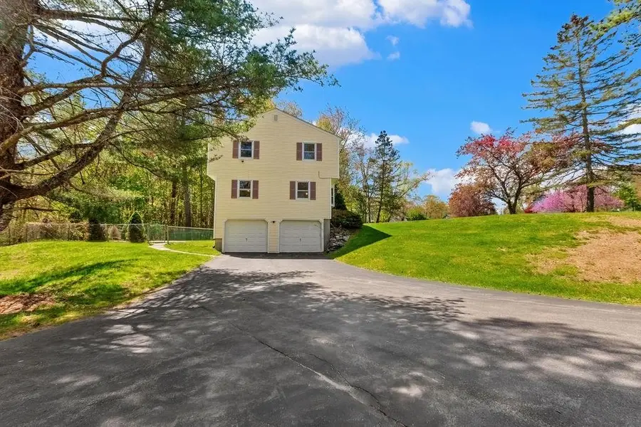 3 Cortland Drive, Salem, NH 03079 - #3