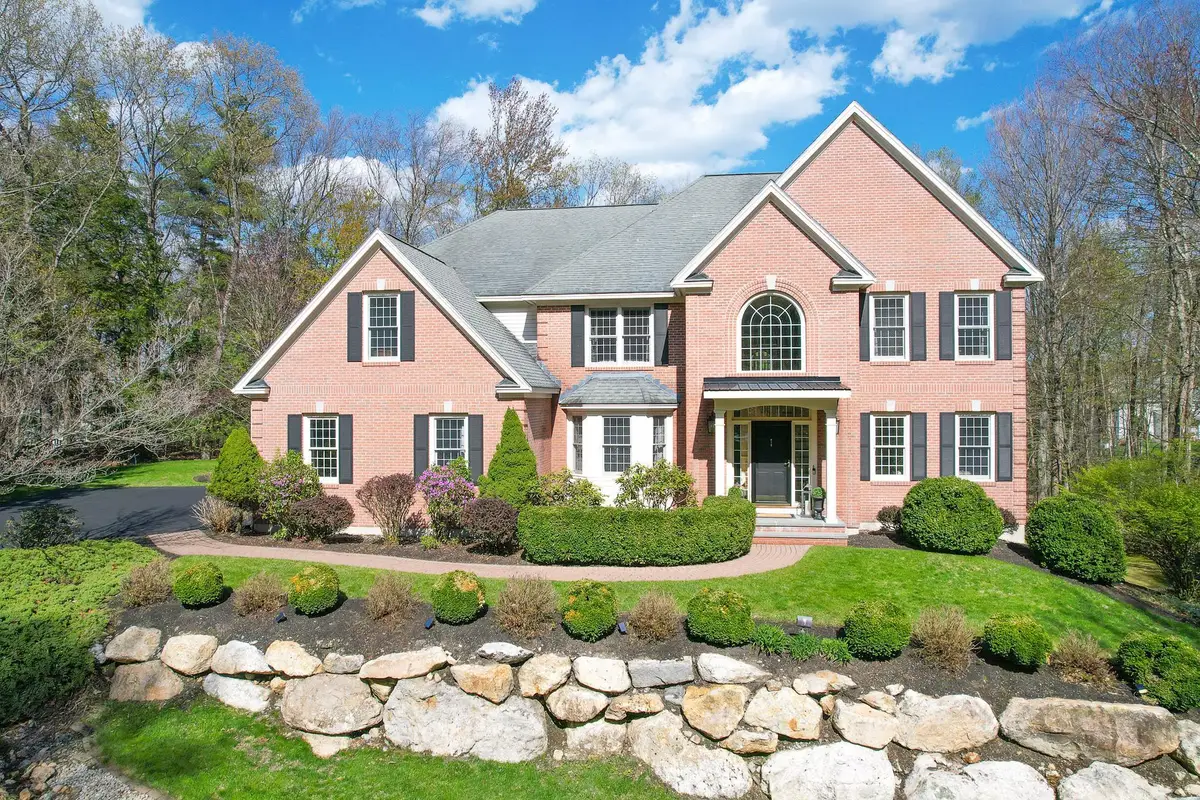 50 Newfane Road, Bedford, NH 03110 - #1