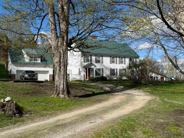 352 Maple Hill Road, Newbury, VT 05051