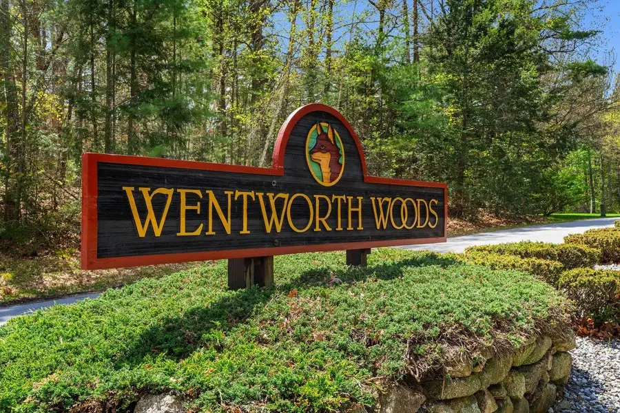 5 Wentworth Drive, Bedford, NH 03110 - #3