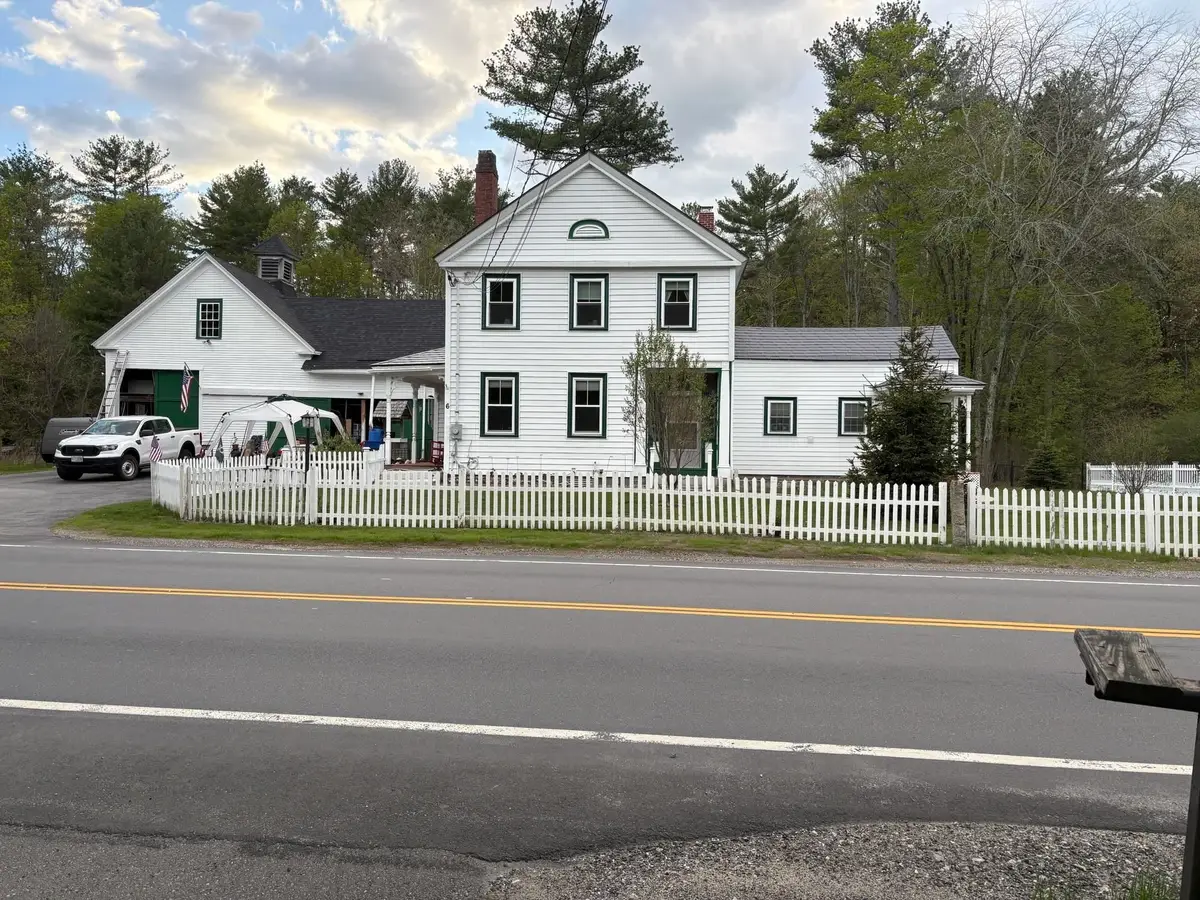 6 Mammoth Road, Windham, NH 03087 - #1