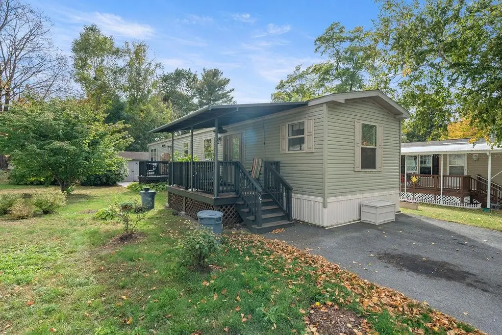 27 Hayes Park, Exeter, NH 03833 - #1