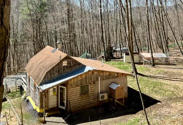 307 South Street, Middletown Springs, VT 05757