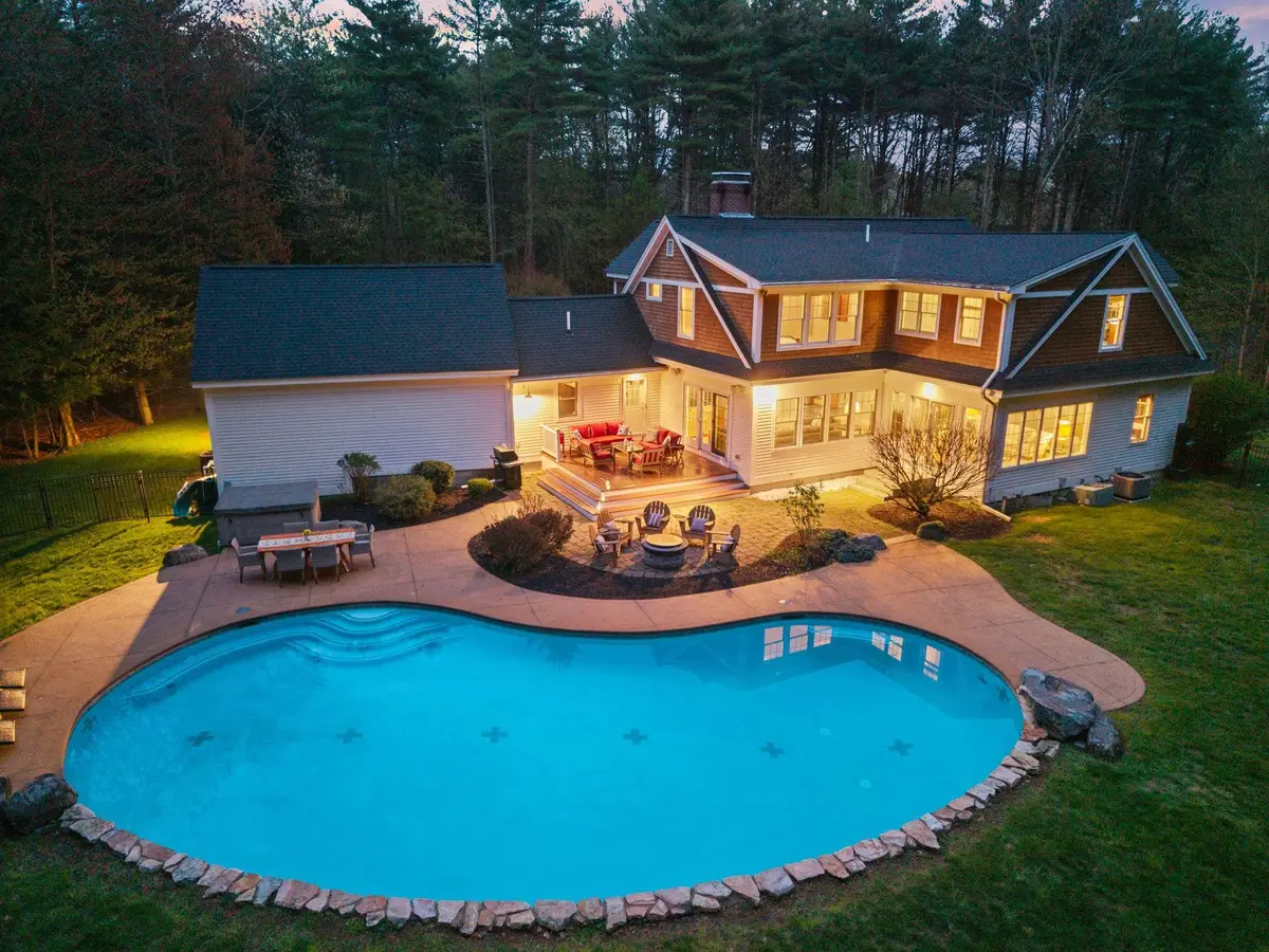 15 Wiggin Way, Stratham, NH 03885 - #1