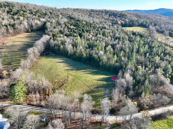 38 Zion Hill Road, Topsham, VT 05076