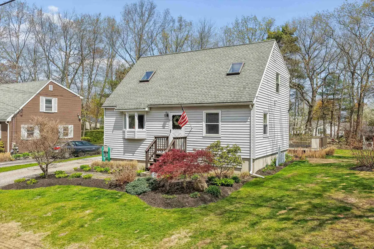 239 Wells Street, Manchester, NH 03104 - #1