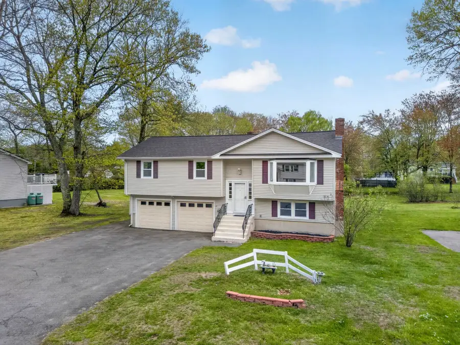 27 Townsend Avenue, Salem, NH 03079 - #3