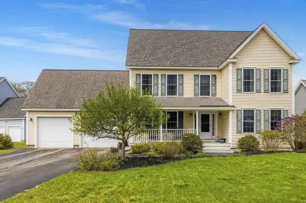 8 Mason Drive, Stratham, NH 03885