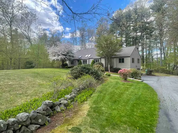 15 Knightland Road, Atkinson, NH 03811