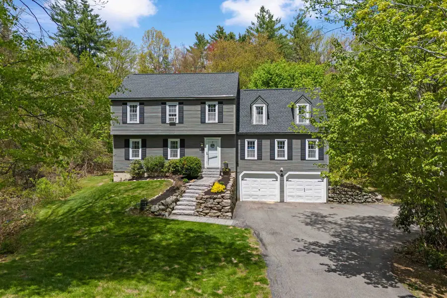 23 Hitching Post Lane, Bedford, NH 03110 - #2